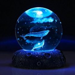 Whales 3D Crystal Ball Figurine, 2.4inch Oceans Glass Ball Gifts for Women, Sculpture Display Paperweight Keepsakes for Marine Organism Lover Home Decor